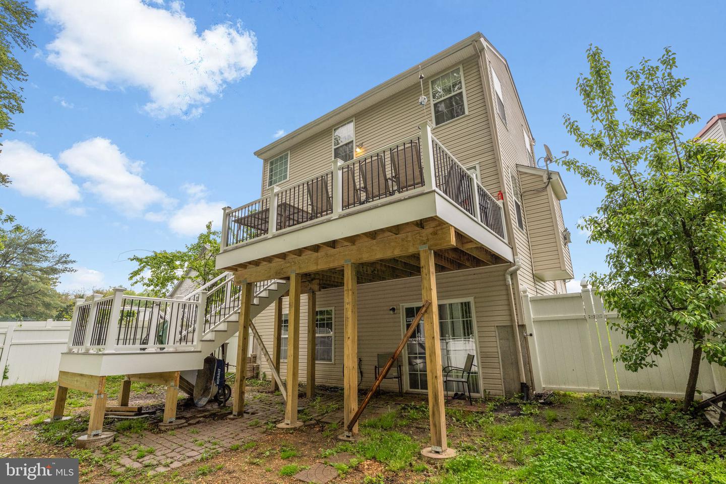 841 Fordham Pl Property Photo 39