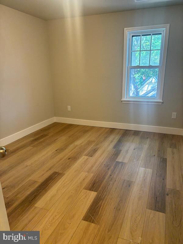 166 East Ave #e Property Photo 9