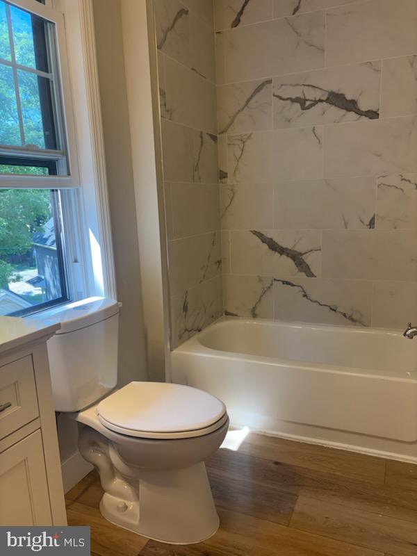 166 East Ave #e Property Photo 15