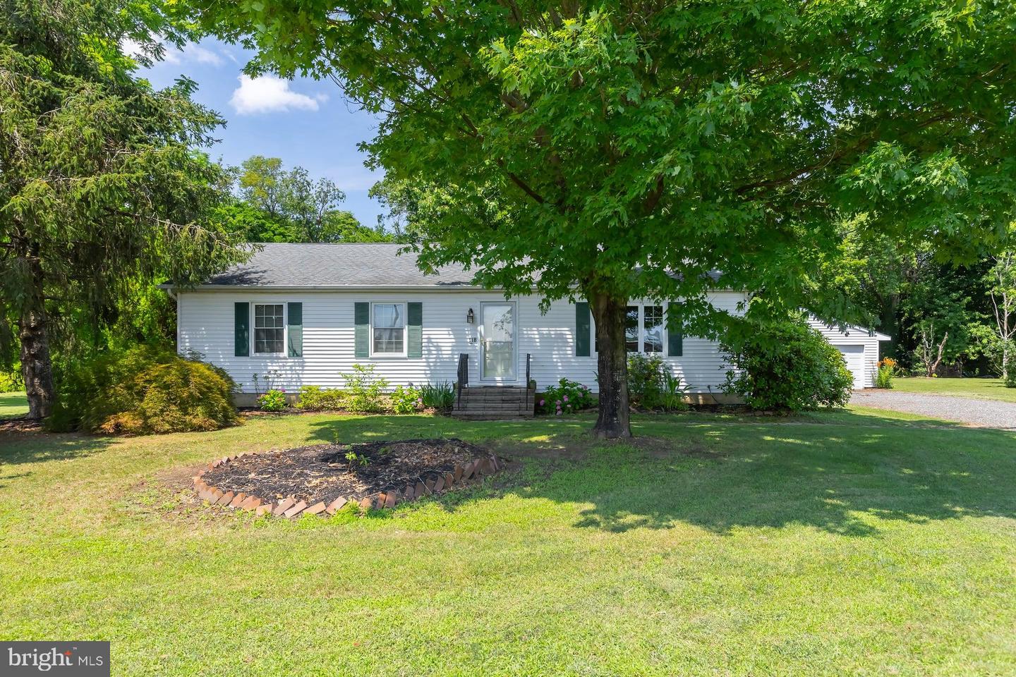 118 Garwin Rd Property Photo 1