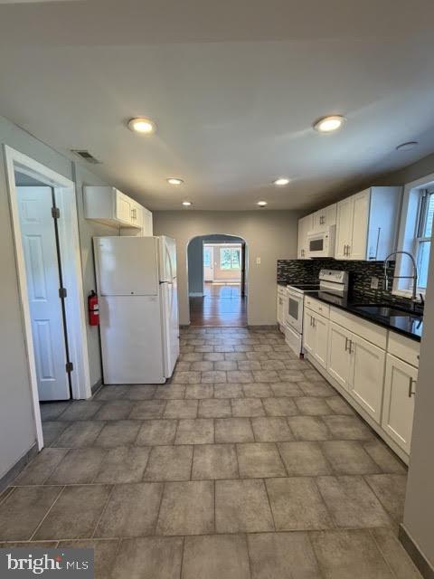 1145 Hessian Property Photo 1