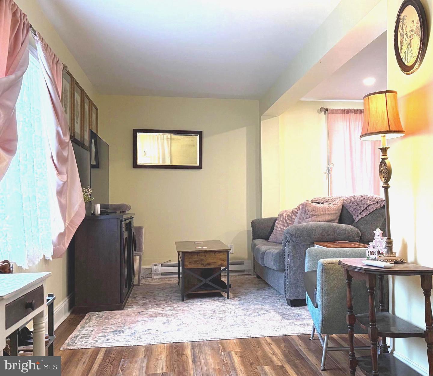 402 Wesley Ave Property Photo 4