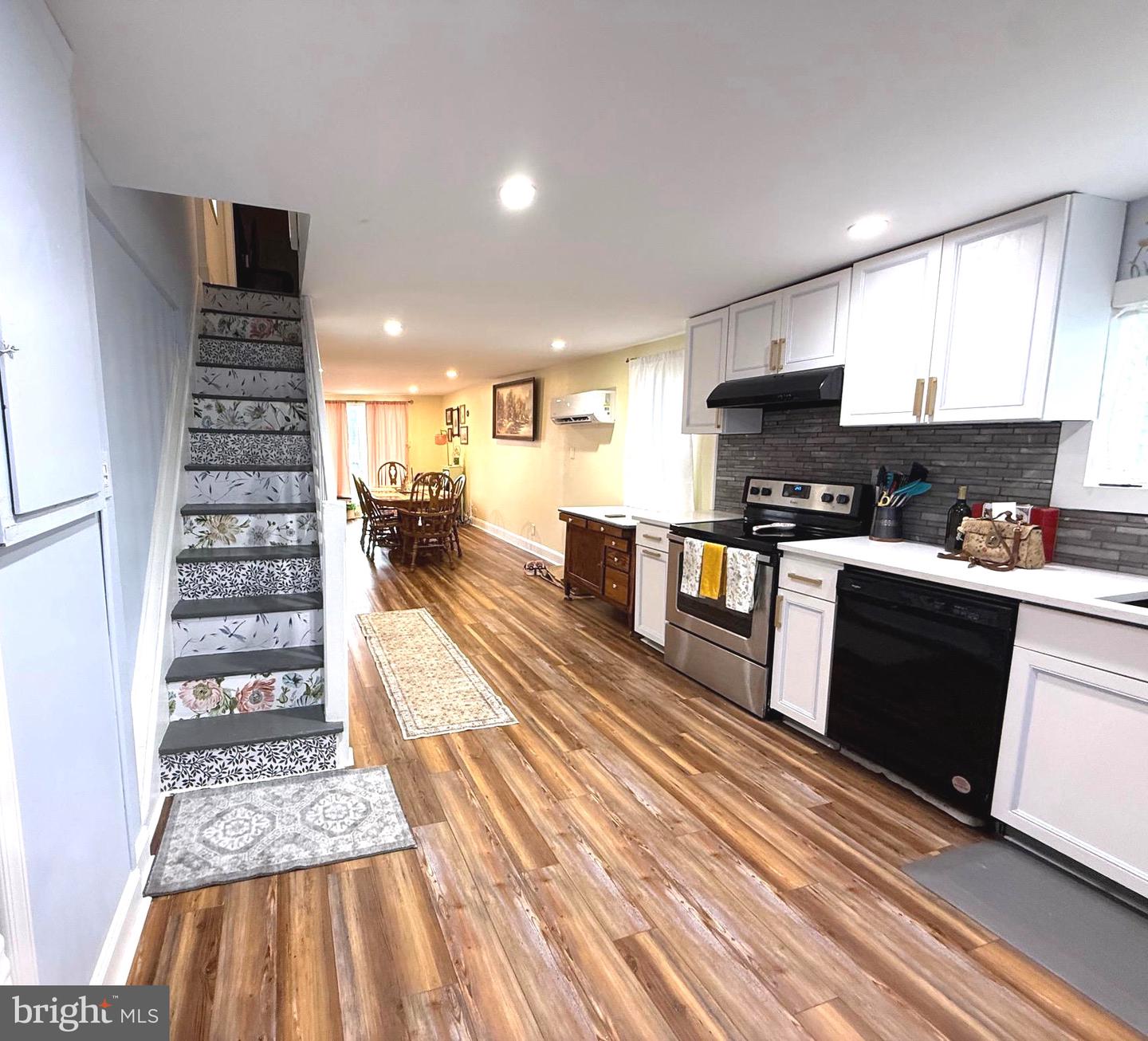 402 Wesley Ave Property Photo 15