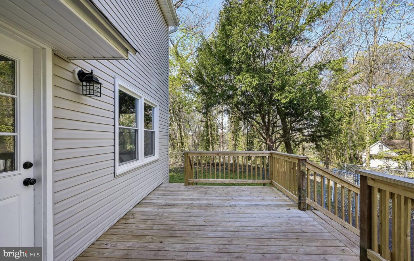 246 Briar Hill Ln Property Photo 5