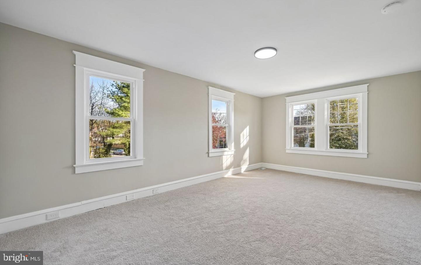 246 Briar Hill Ln Property Photo 26