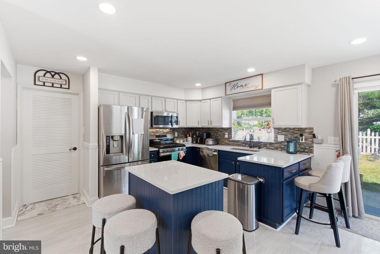 112 Lantern Property Photo 10