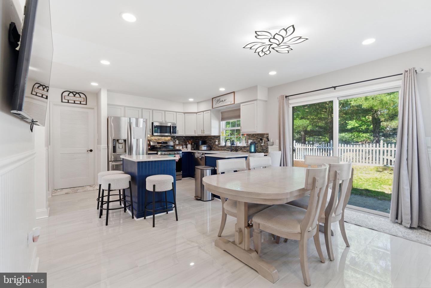 112 Lantern Property Photo 12