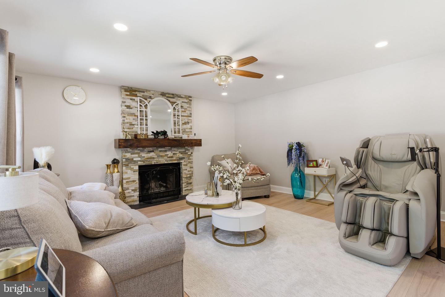 112 Lantern Property Photo 14