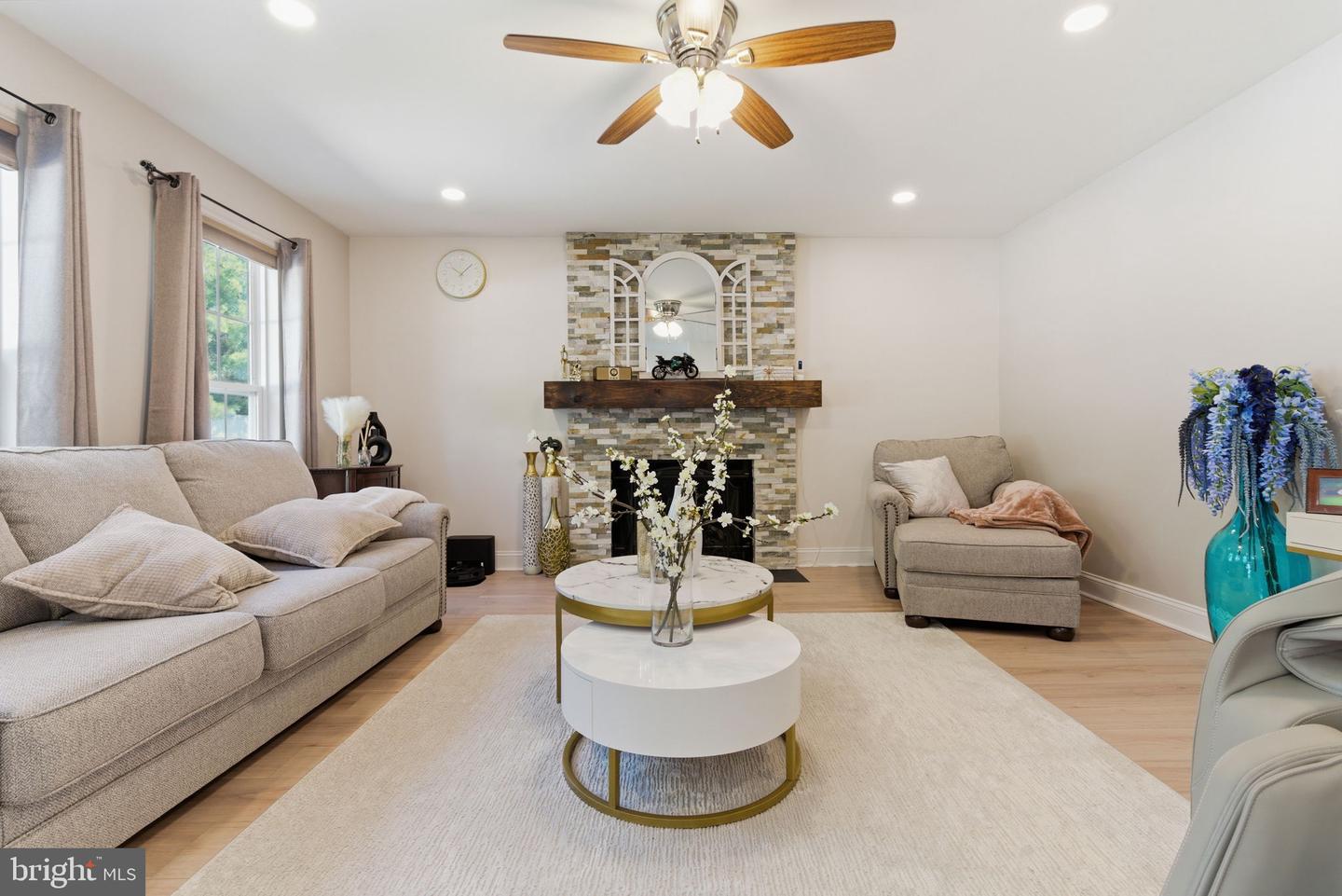 112 Lantern Property Photo 16