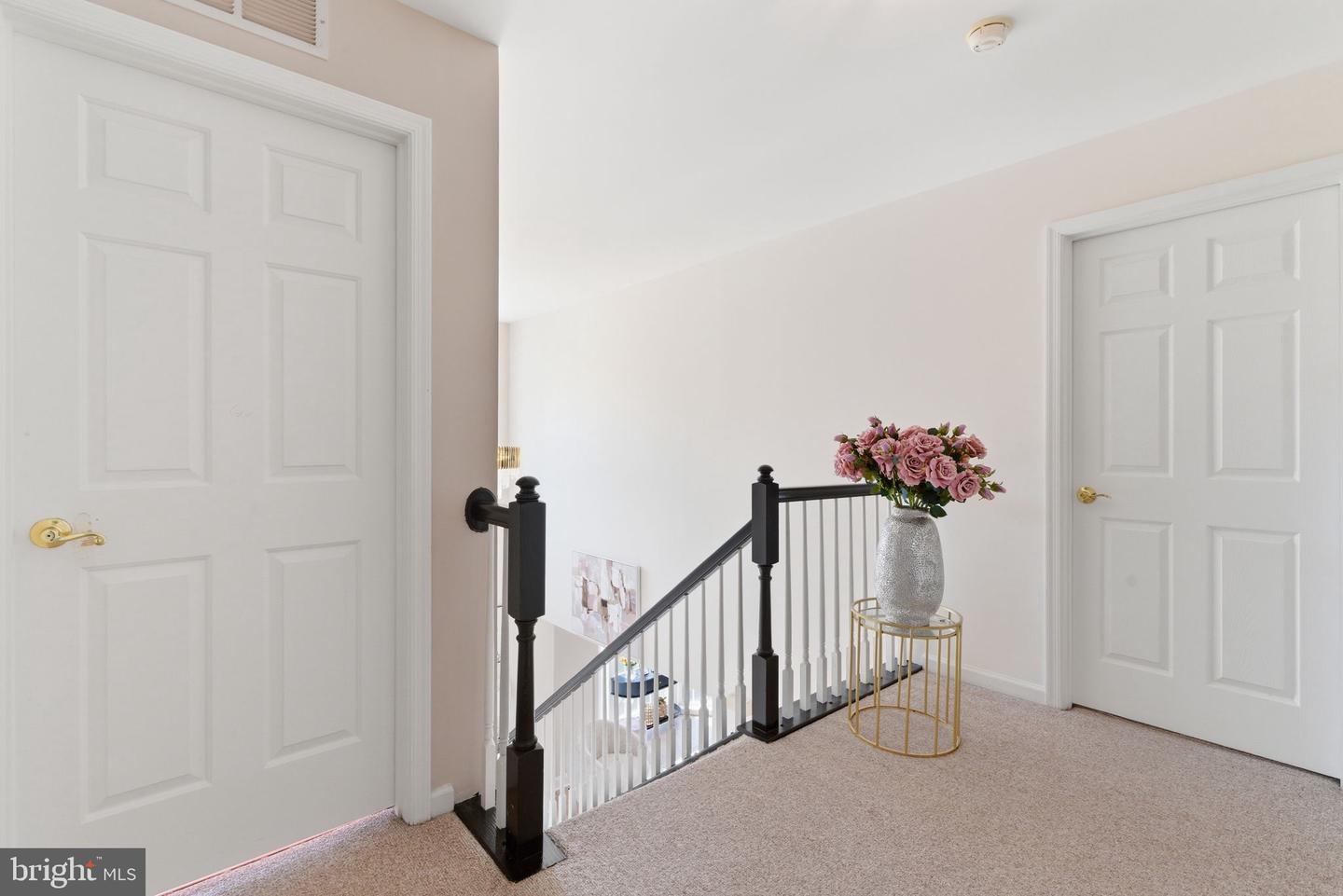 112 Lantern Property Photo 18