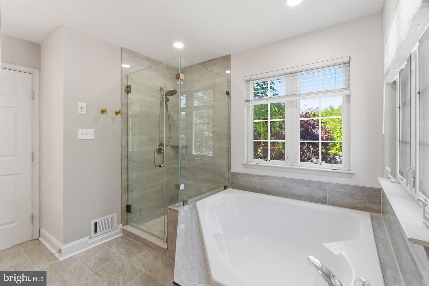 112 Lantern Property Photo 31