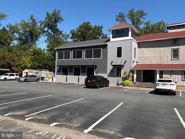 2 S Main St Property Photo 3