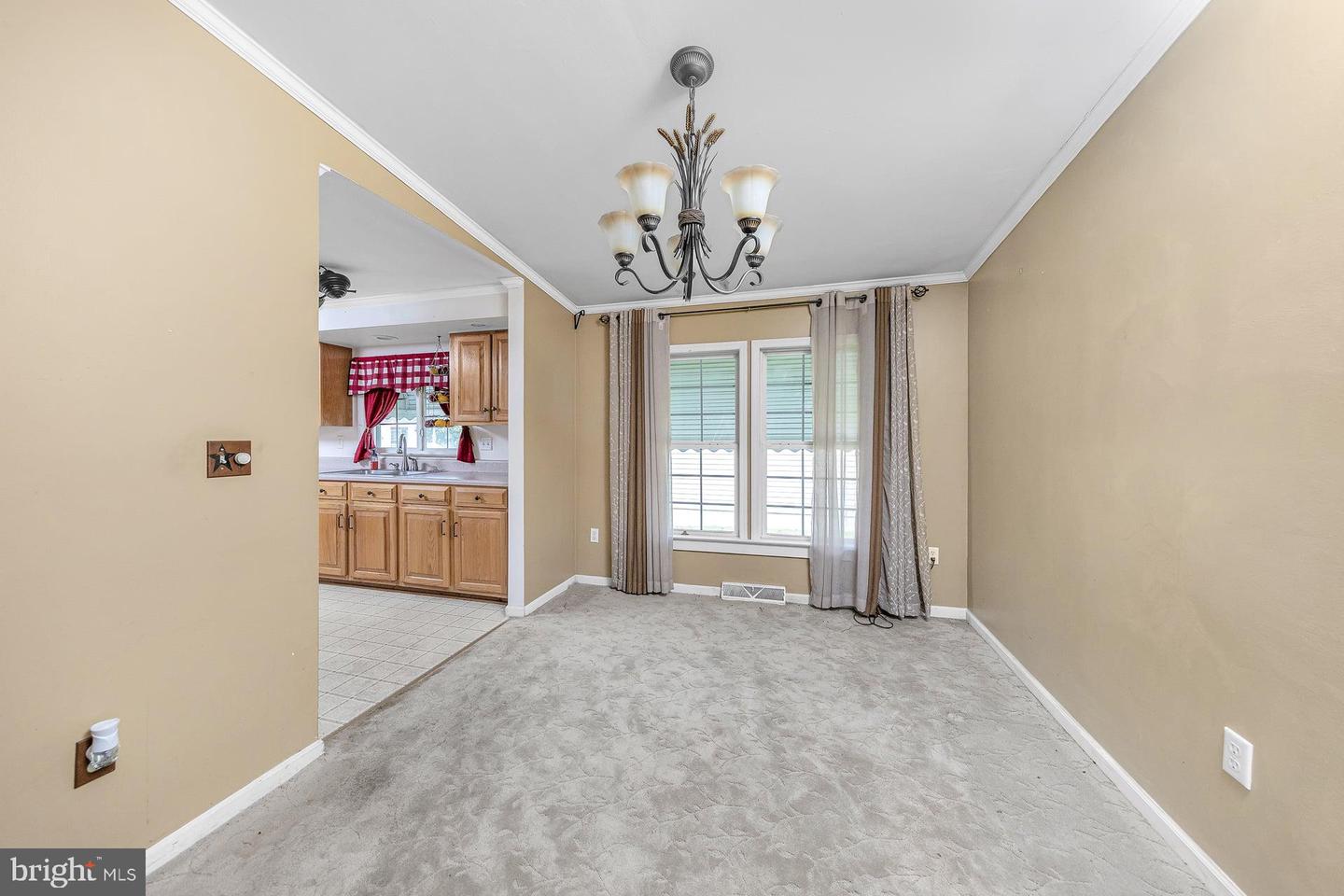 580 Edgemont Dr Property Photo 10