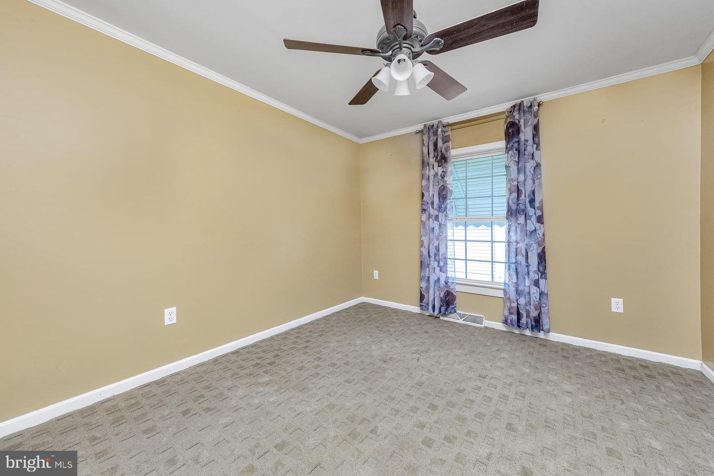 580 Edgemont Dr Property Photo 17