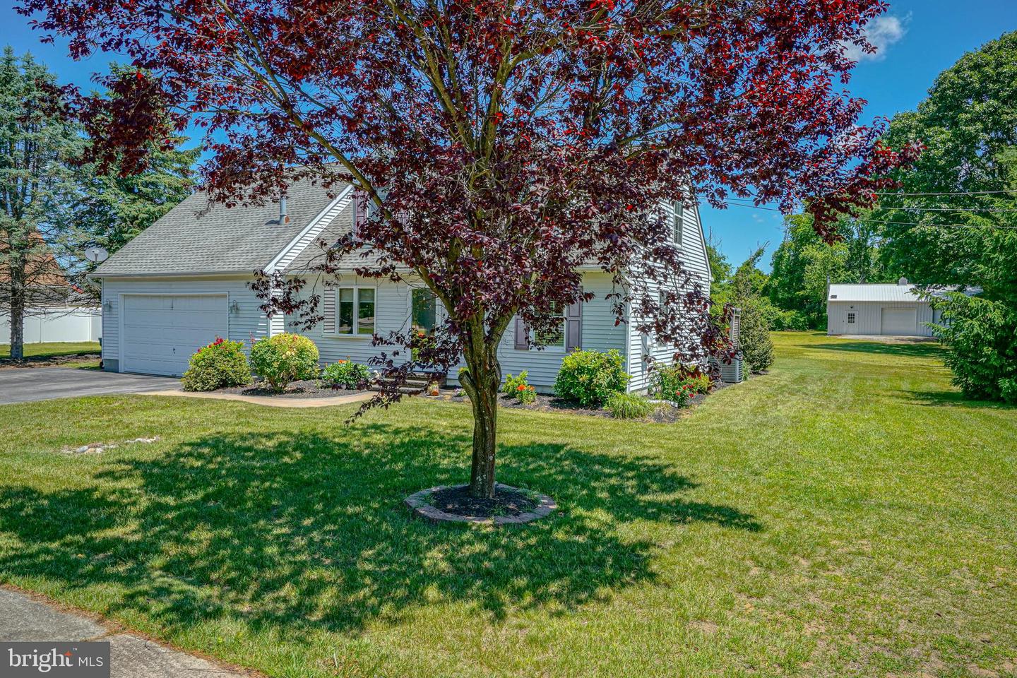 156 E Wolfert Station Rd Property Photo 1