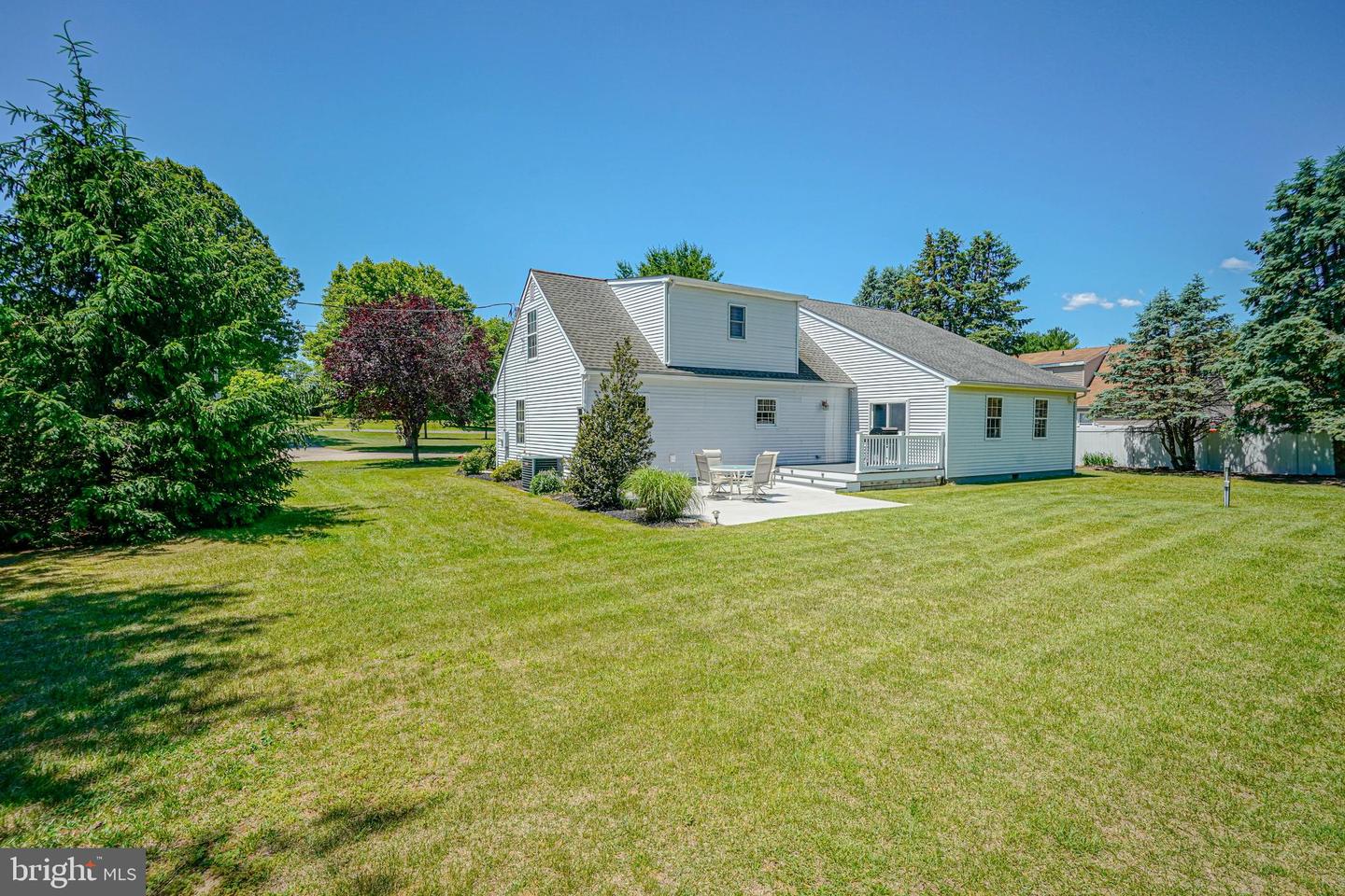 156 E Wolfert Station Rd Property Photo 2