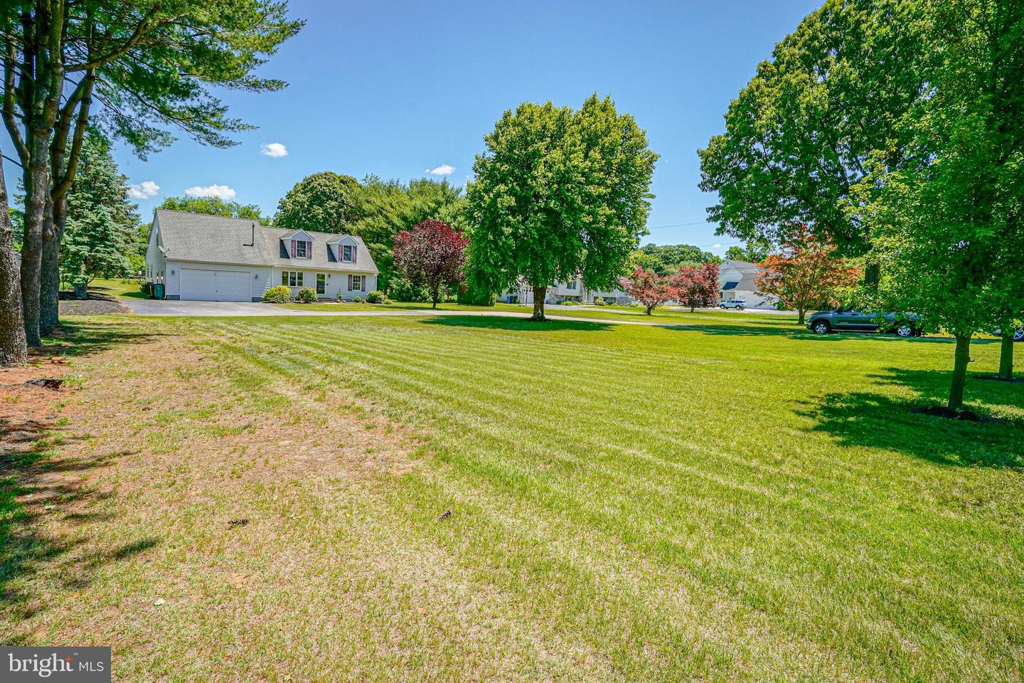 156 E Wolfert Station Rd Property Photo 3