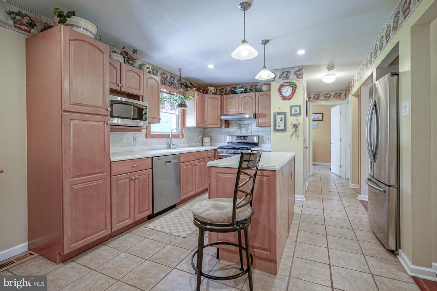 156 E Wolfert Station Rd Property Photo 8
