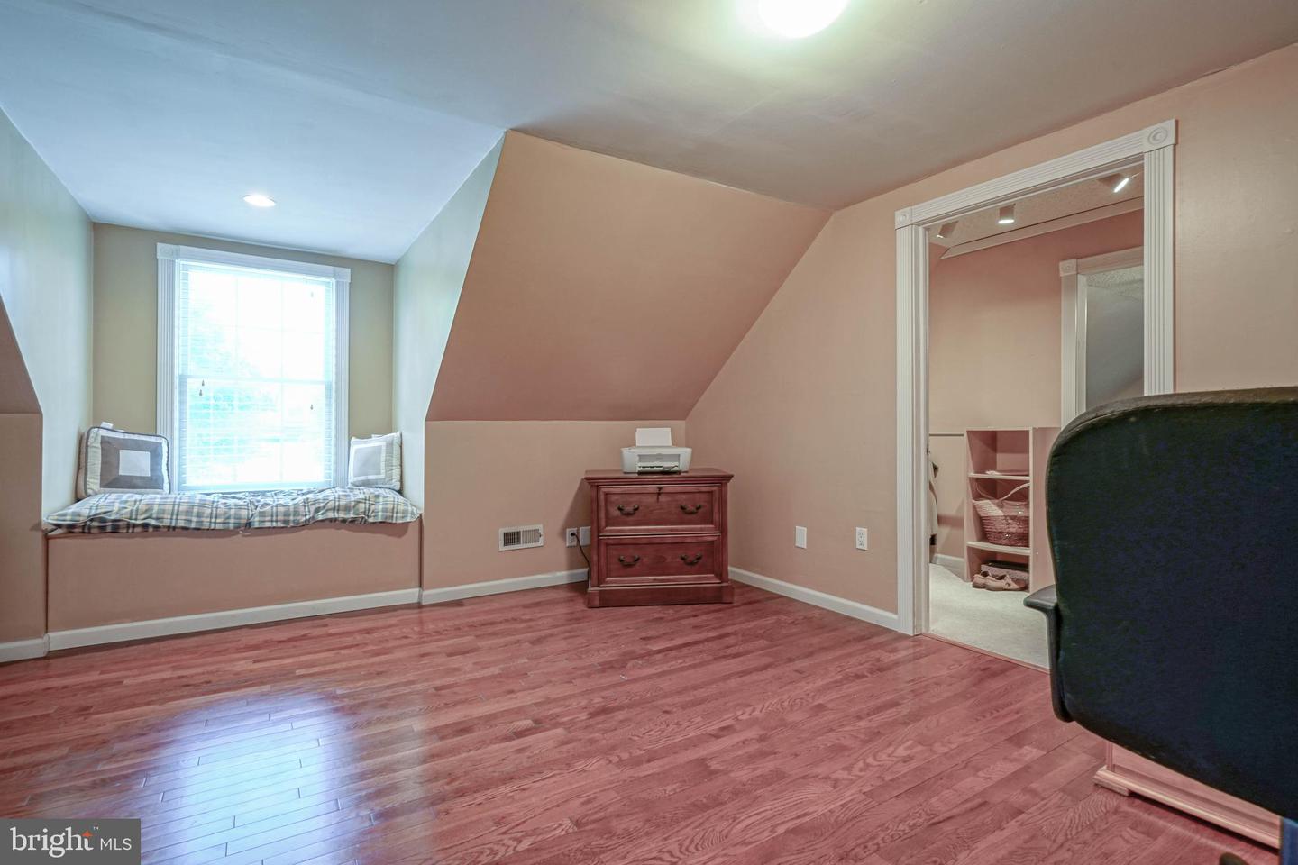 156 E Wolfert Station Rd Property Photo 28