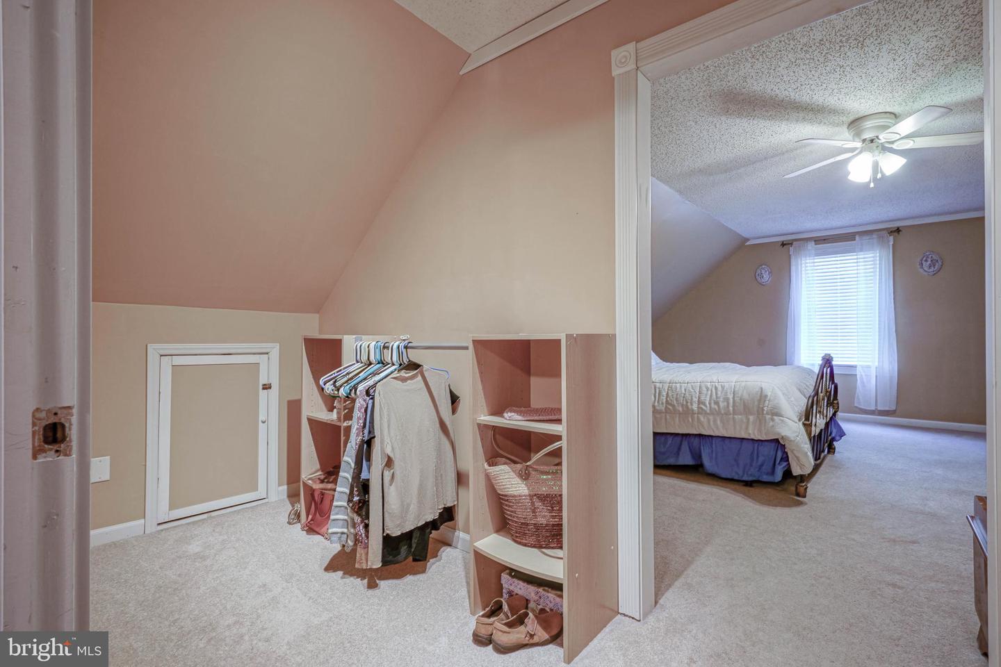 156 E Wolfert Station Rd Property Photo 33
