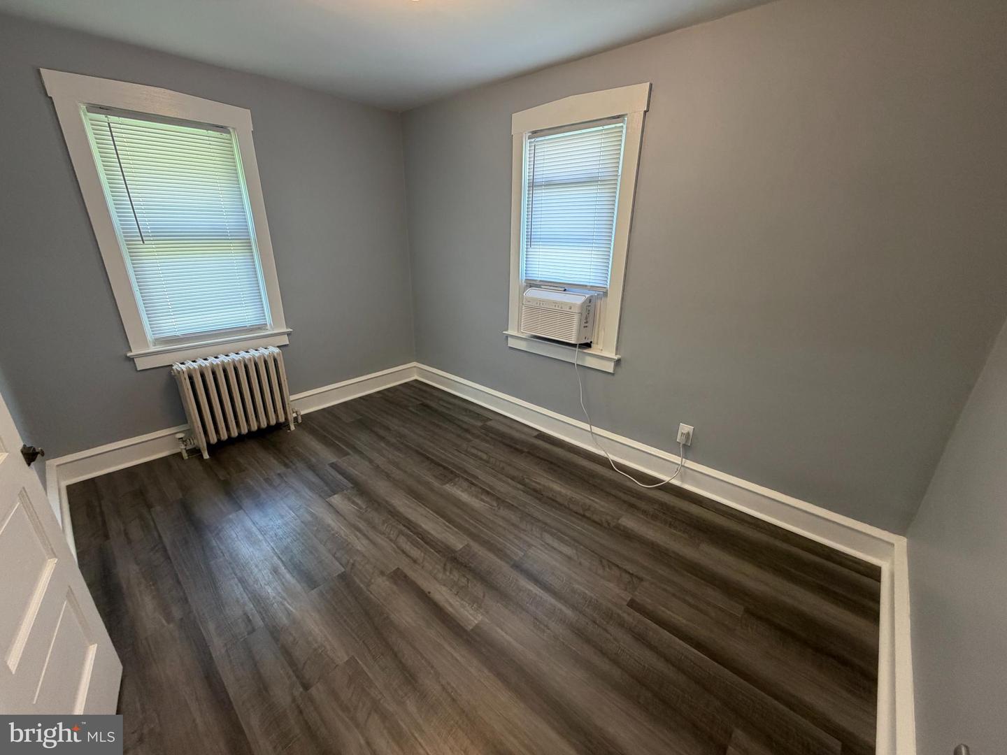 25 College Ave #b Property Photo 10