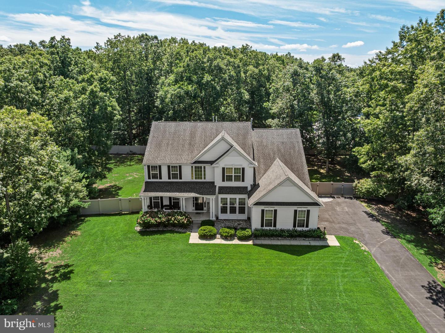 213 CHERRY TREE CT