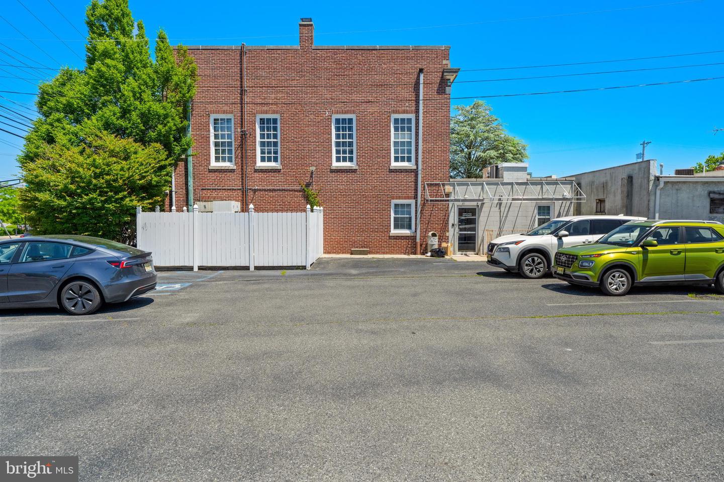 6 E High St Property Photo 6