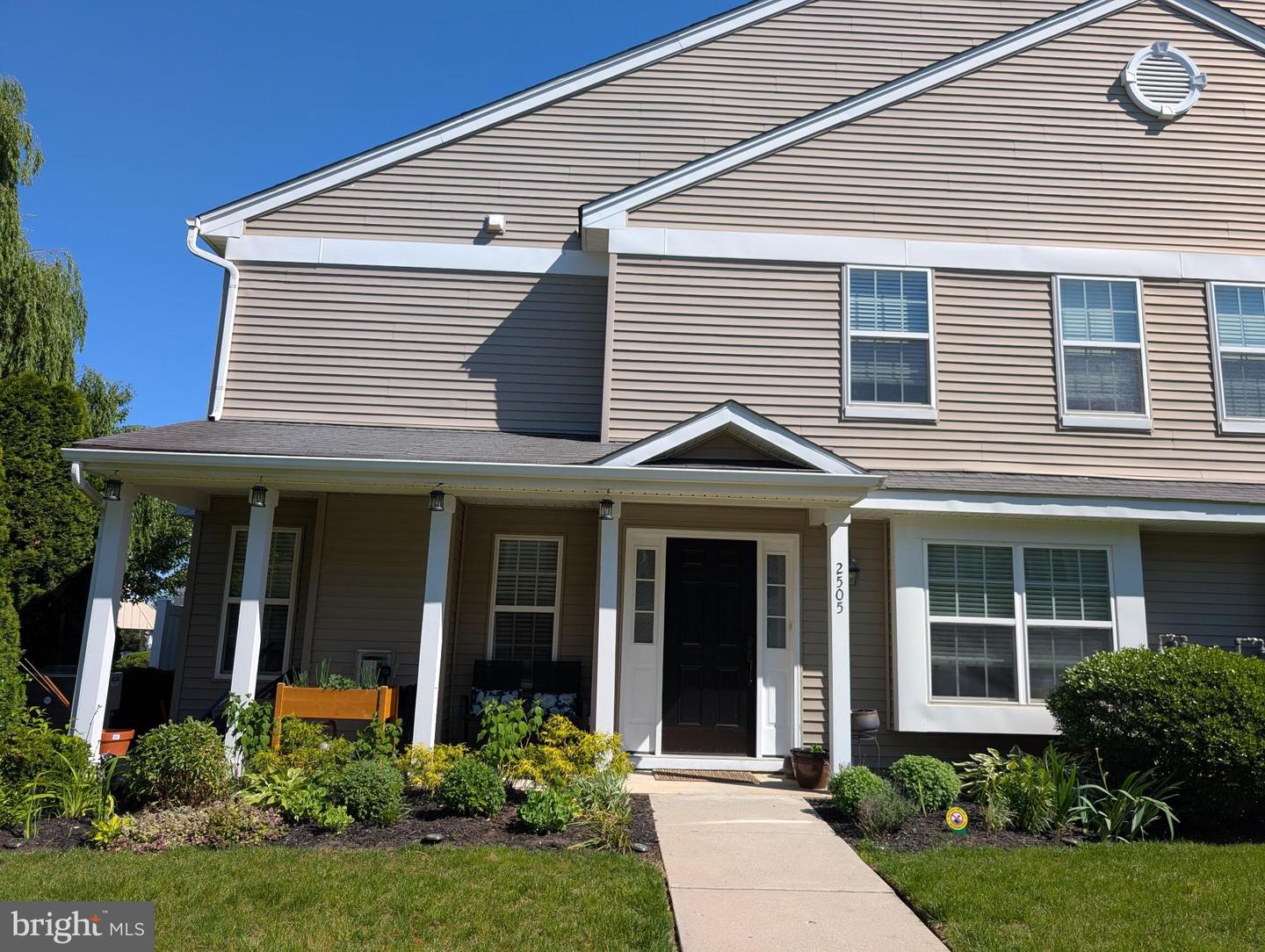 2505 Lexington Mews Property Photo 1