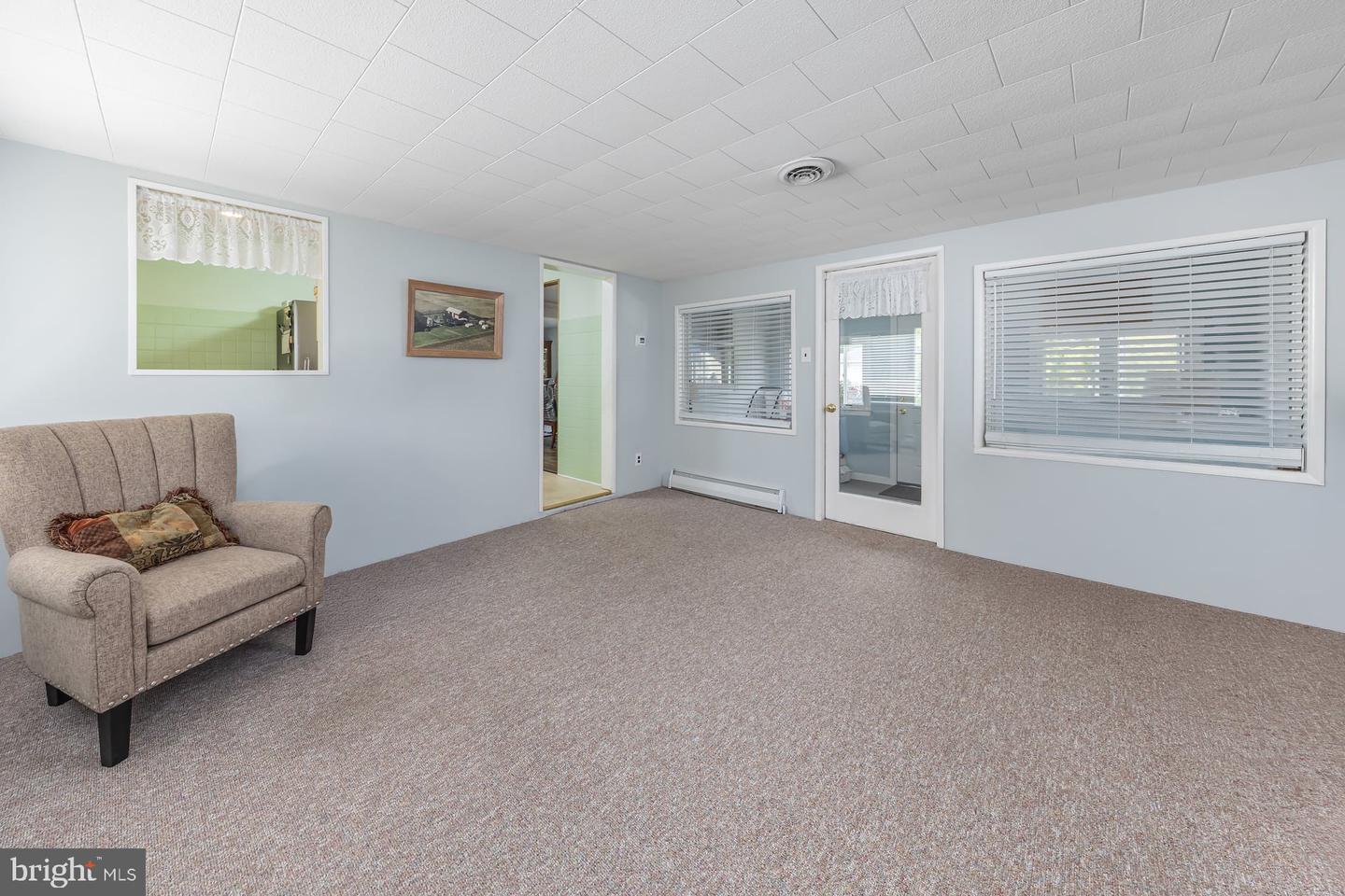 484 Brady Ave Property Photo 11