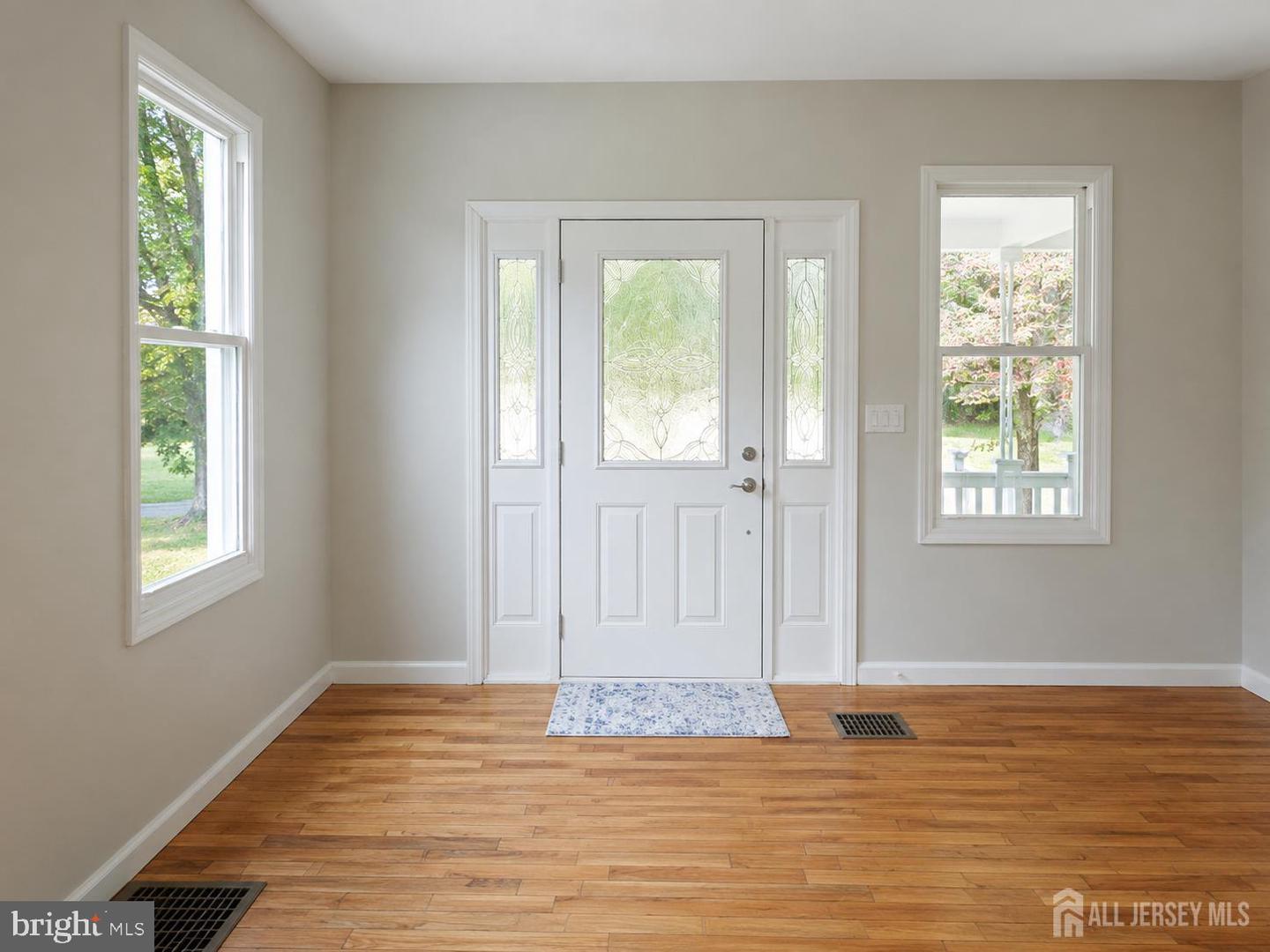 322 Madison Ave Property Photo 5