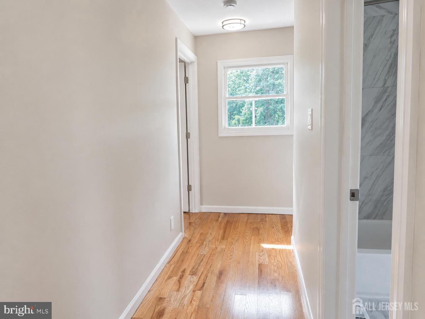 322 Madison Ave Property Photo 17