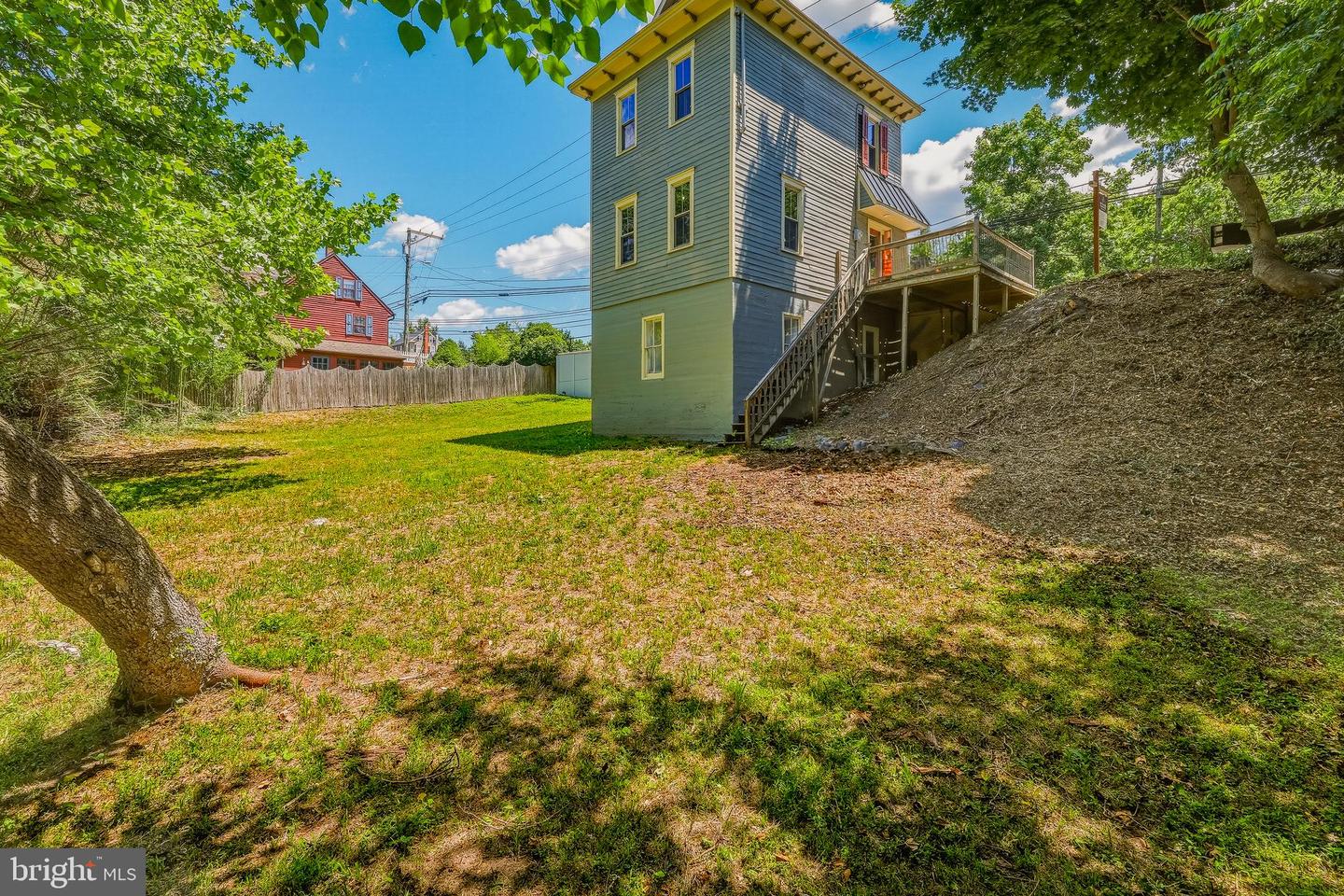14 N Main St Property Photo 27