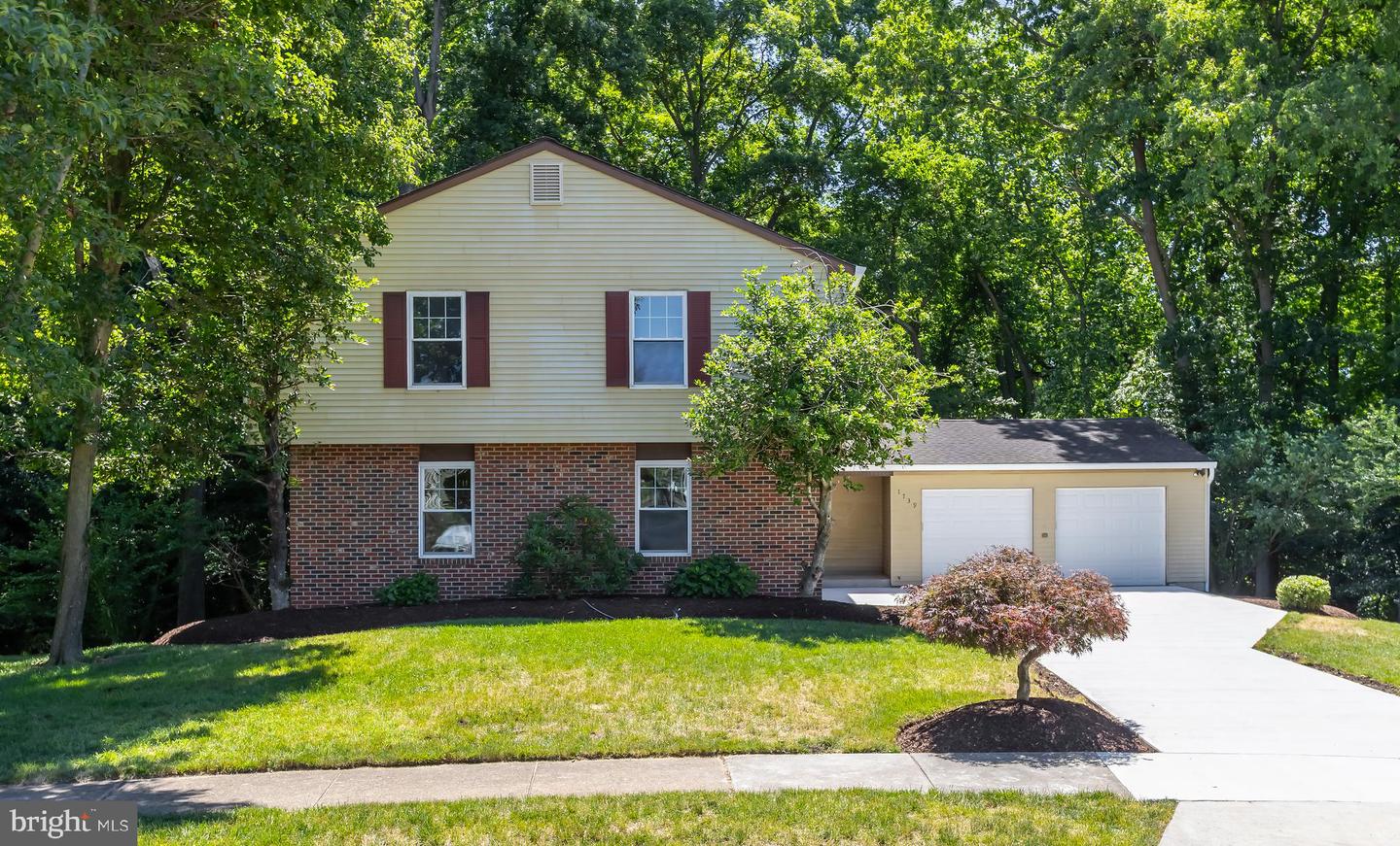 1739 Paine Ct Property Photo 2