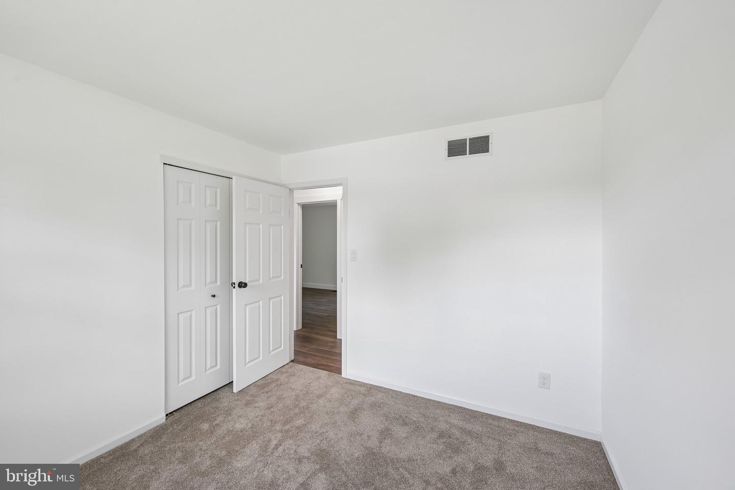 841 Chestnut Ave Property Photo 27