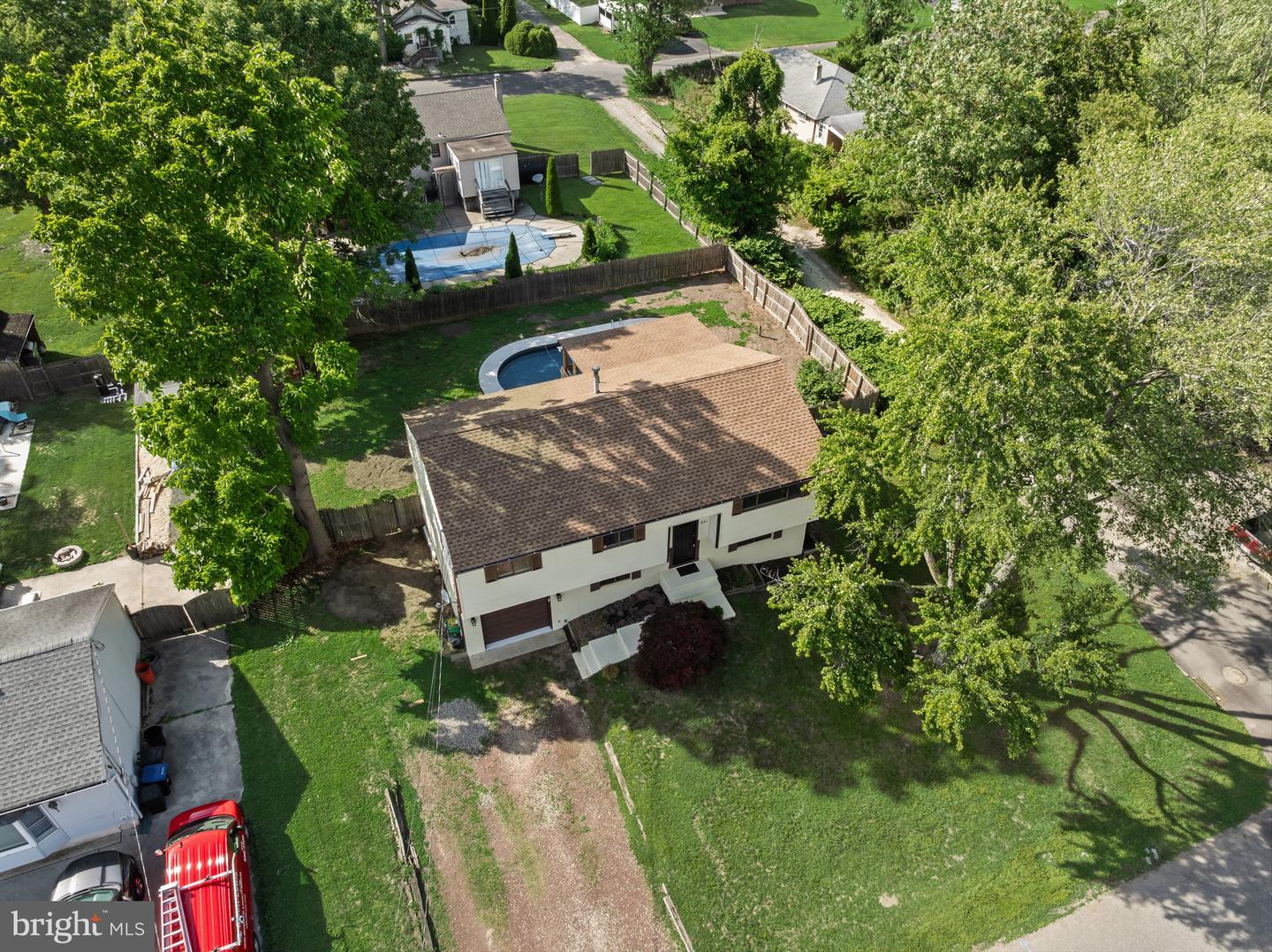 841 Chestnut Ave Property Photo 54
