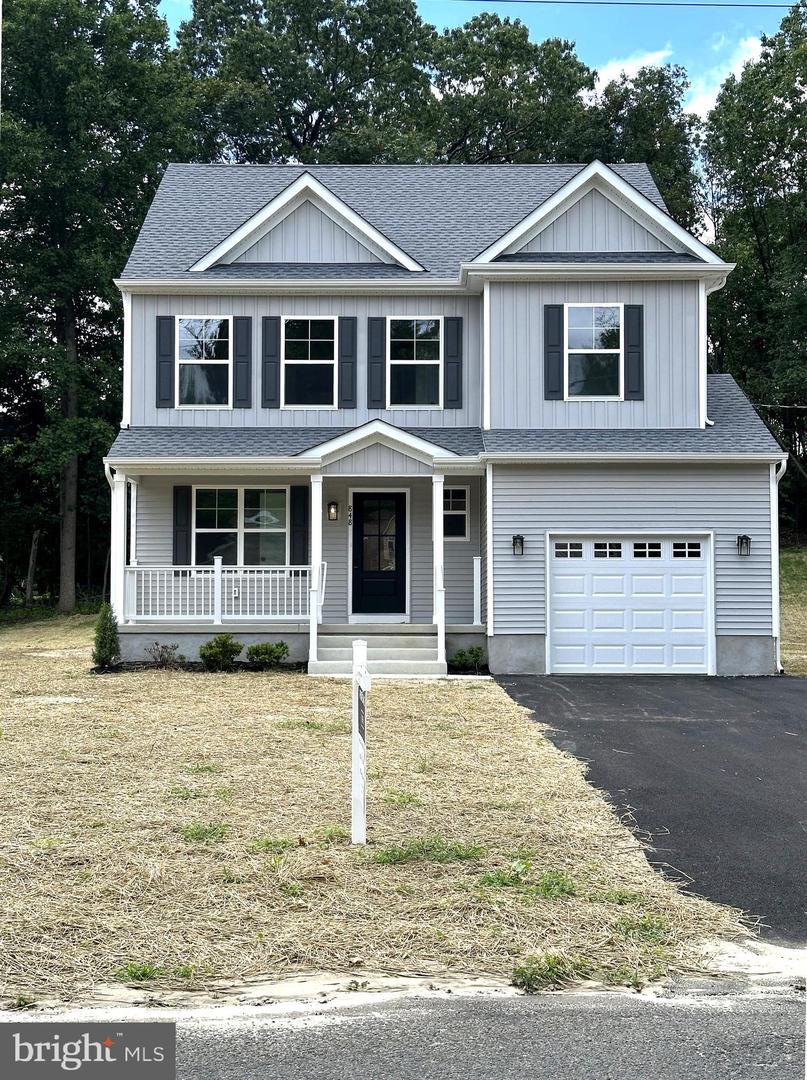 848 Mail Ave Property Photo 1