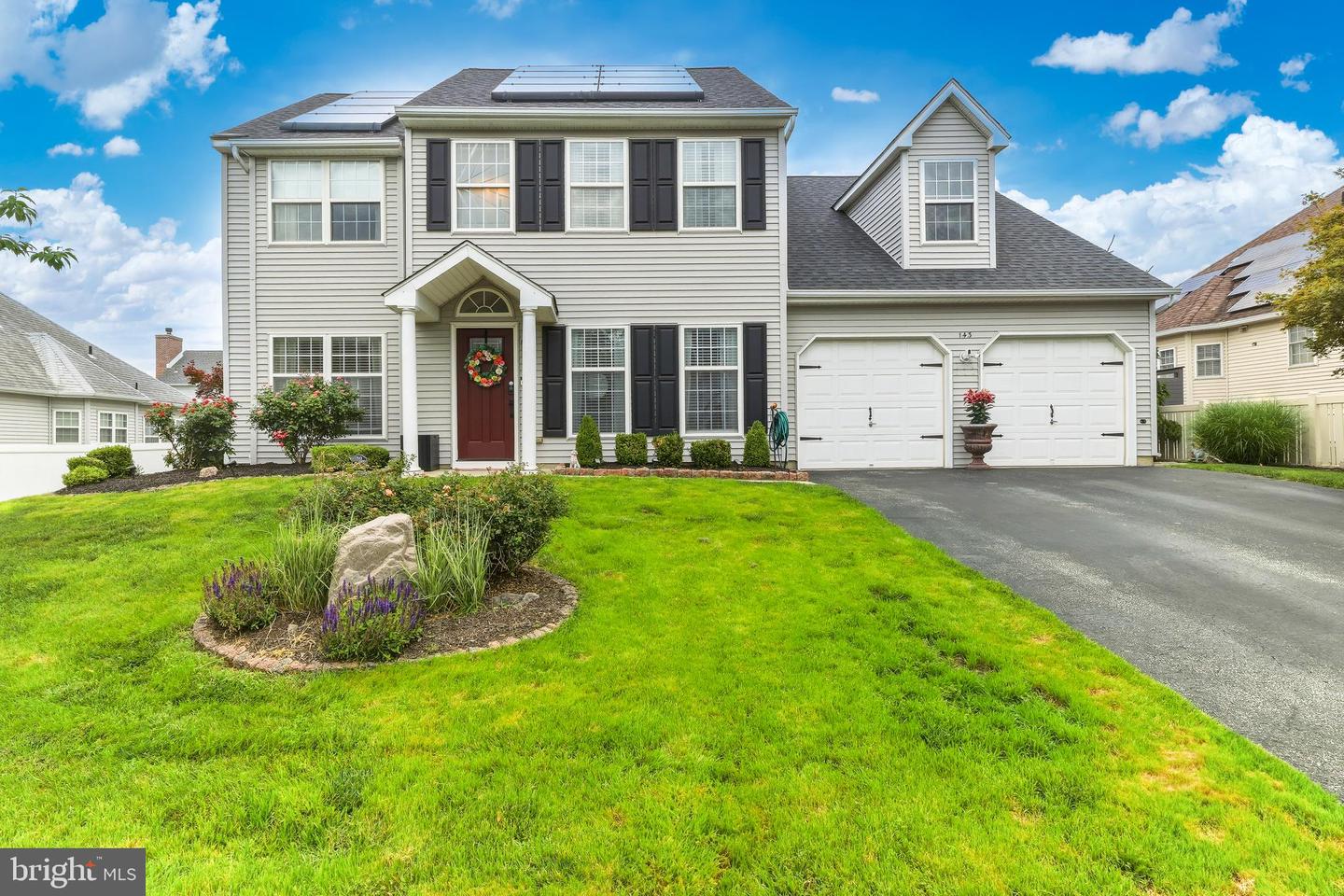 143 SUNSET DR