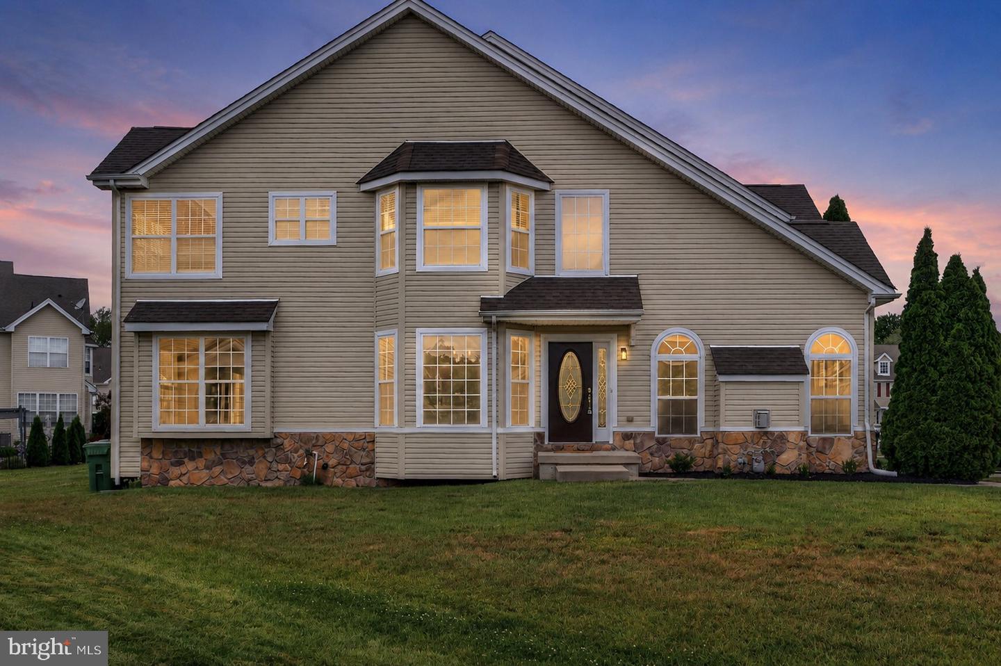 323 KESWICK DR