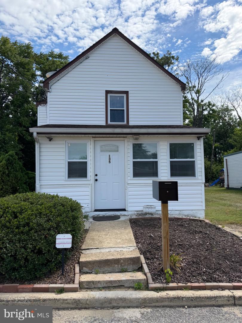 135 Water St Property Photo 1