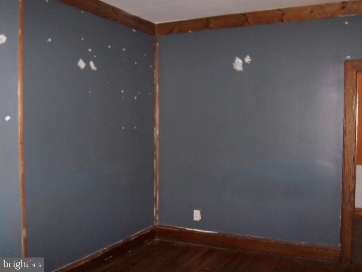 321 W Holly Ave Property Photo 7