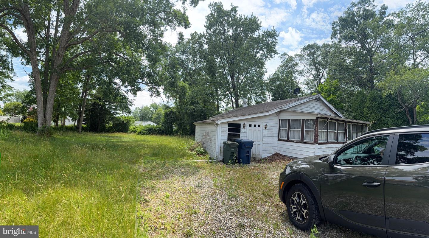 3677 Sunset Ave Property Photo 3