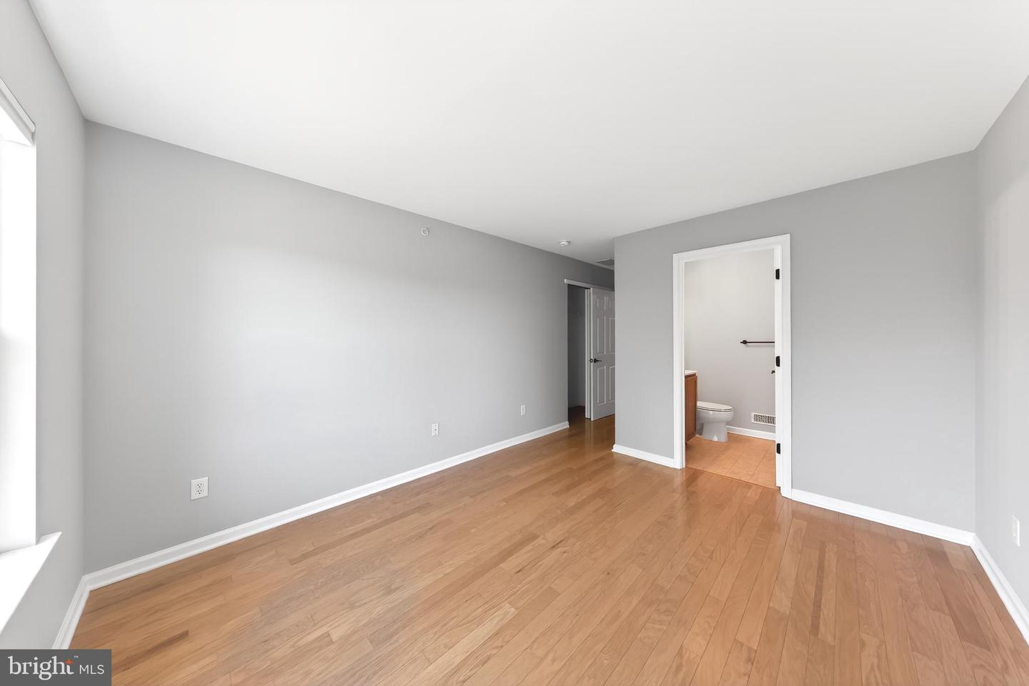 2103 Lexington Property Photo 10