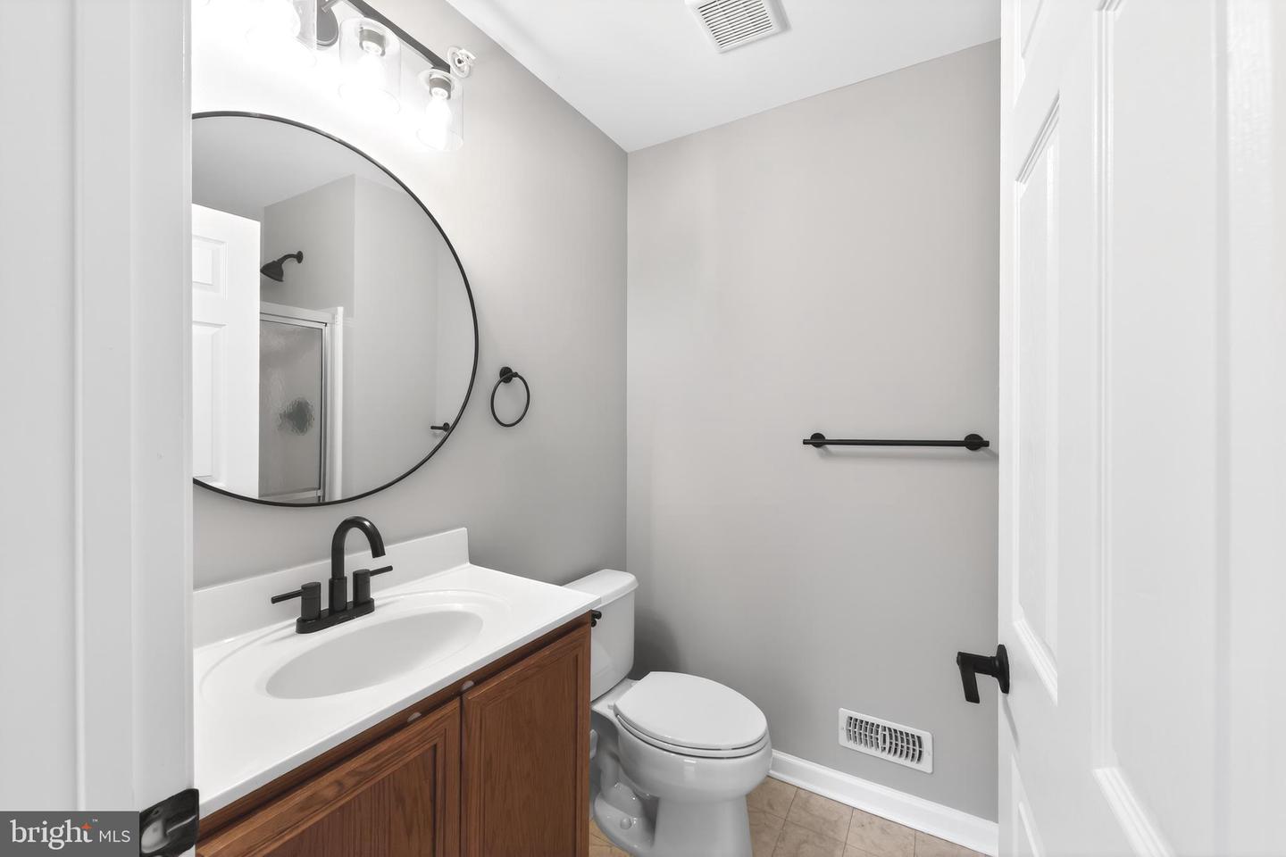 2103 Lexington Property Photo 13