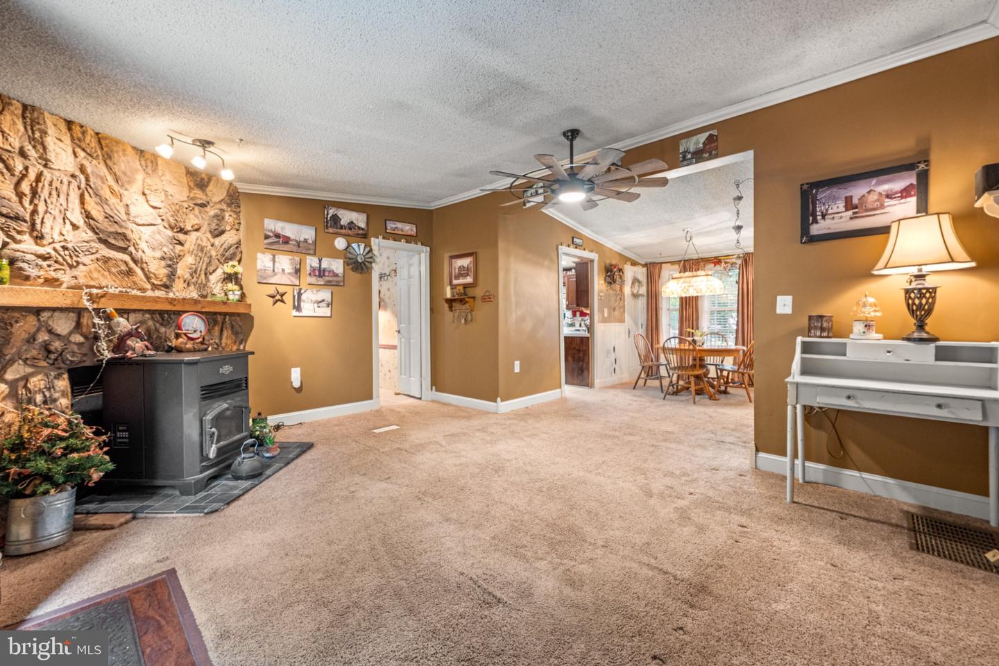 212 Karen Dr Property Photo 15