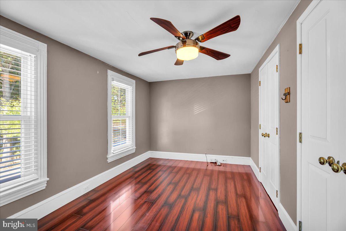 64 E Centre St Property Photo 12
