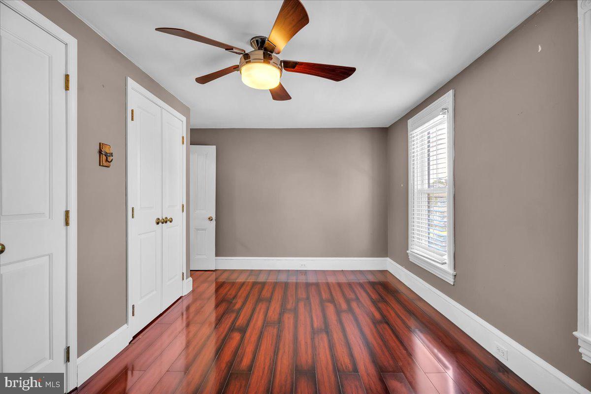 64 E Centre St Property Photo 13