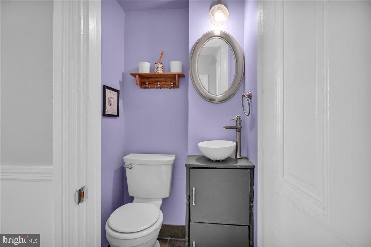 64 E Centre St Property Photo 21