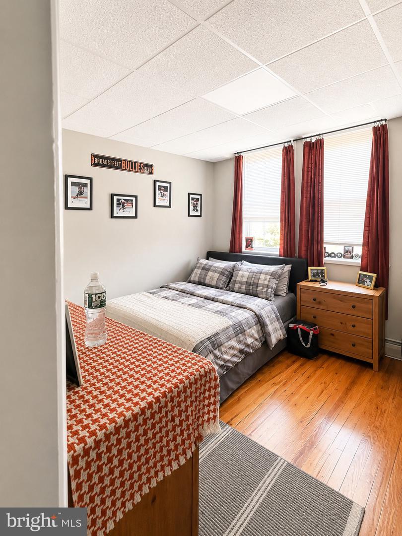 20 W High St #b Property Photo 8