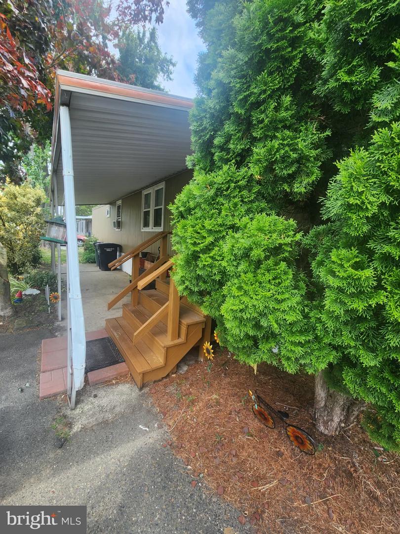 108 Georgia Ave Property Photo 3