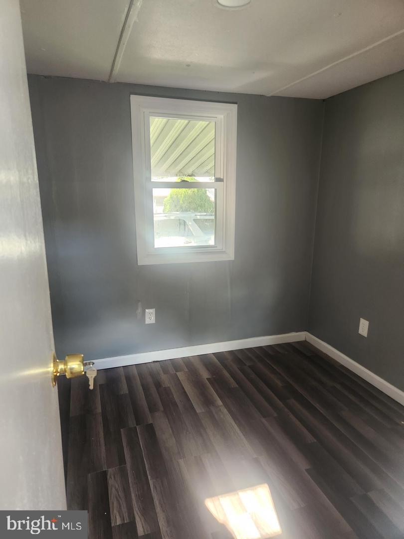 108 Georgia Ave Property Photo 6
